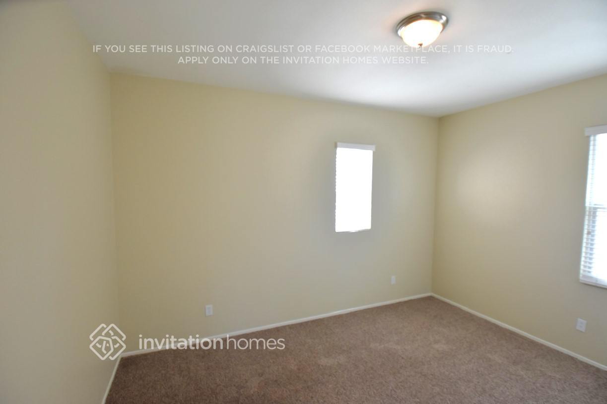 Building Photo - 1956 Montanra Ln