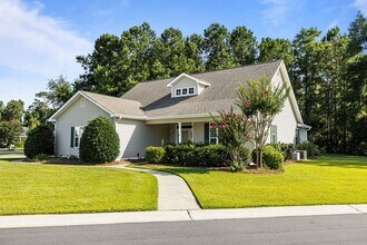 Building Photo - 212 Carefree Ln