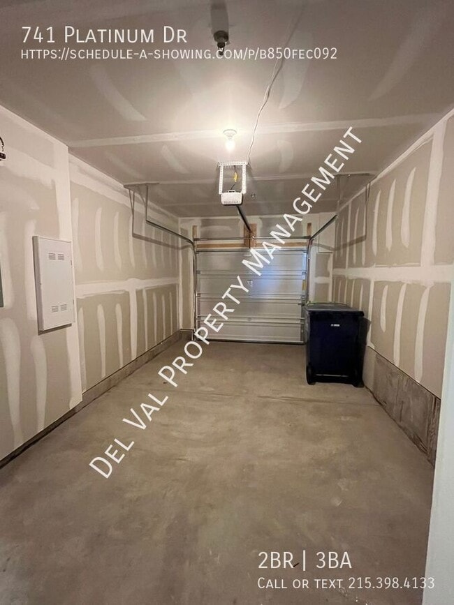 Building Photo - 741 Platinum Dr