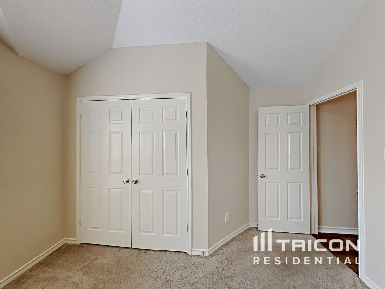 Building Photo - 1558 Aberdeen Dr