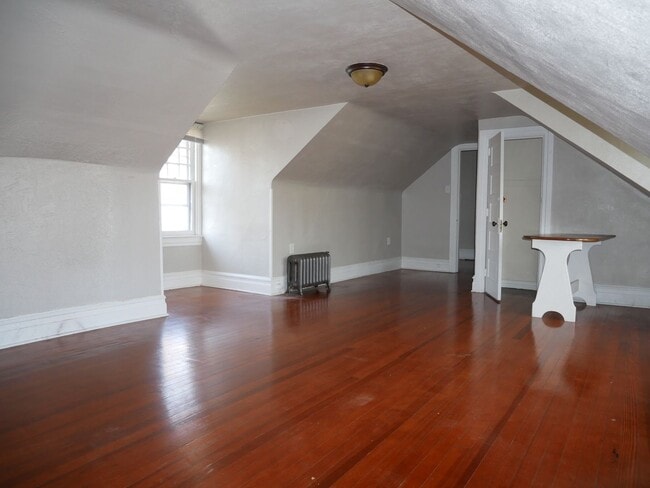 Building Photo - 2110 Walnut St