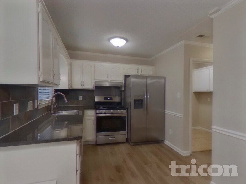 Building Photo - 8500 Hornwood Ct