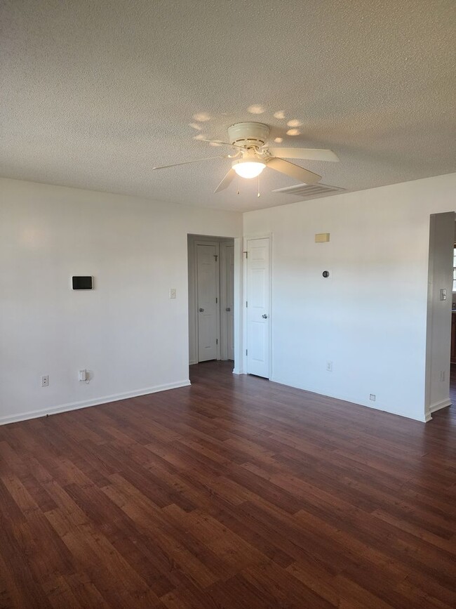 Building Photo - 1306 Bob Braswell Ct