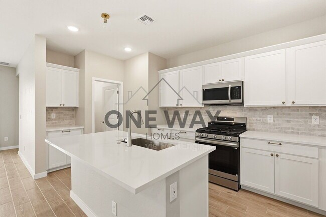 Building Photo - 18180 W Larkspur Dr