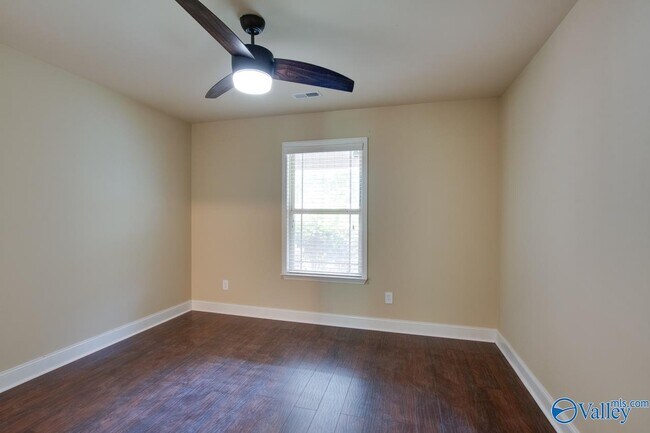 Building Photo - 368 Harbor Glen Dr SW