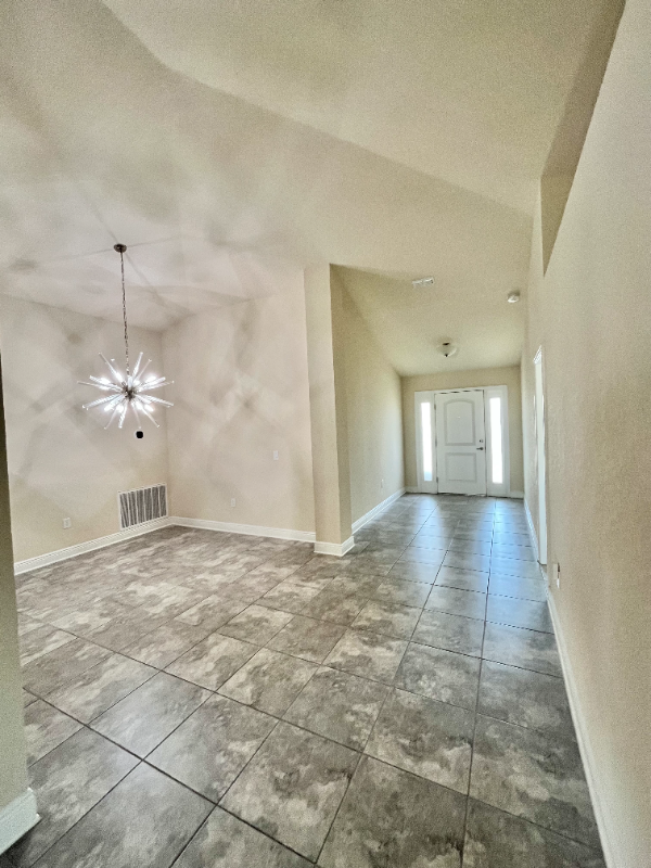 Building Photo - 424 Buchannan Dr