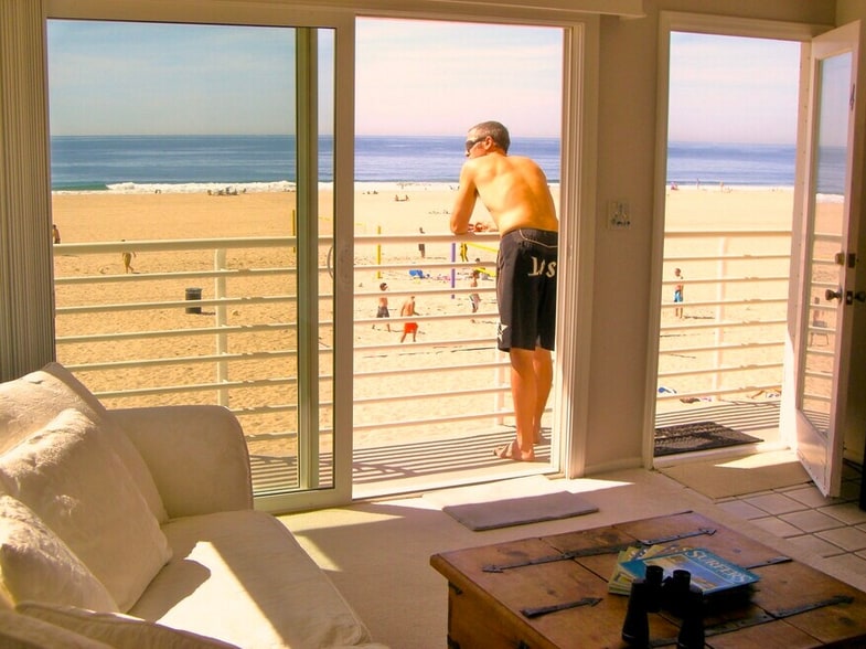 indoor/outdoor - 72 The Strand