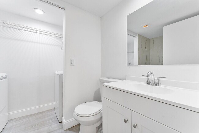 Building Photo - 1624 Forest Lakes Cir