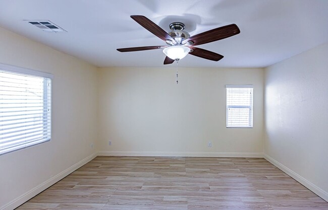Building Photo - Southwest Home