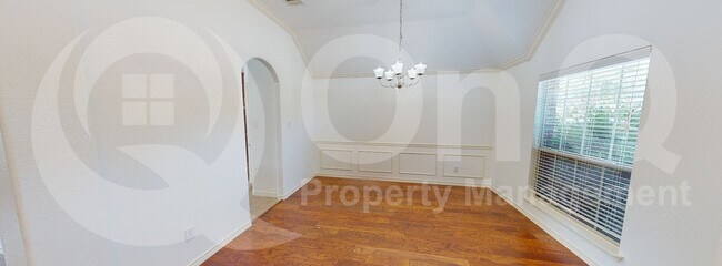 Building Photo - 1618 Nestledown Dr