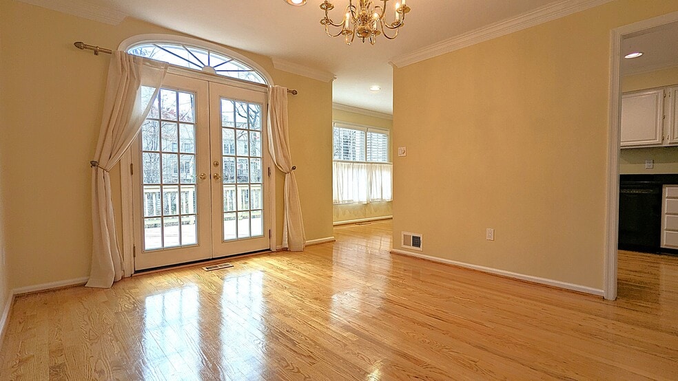 Building Photo - 1379 Heritage Oak Way