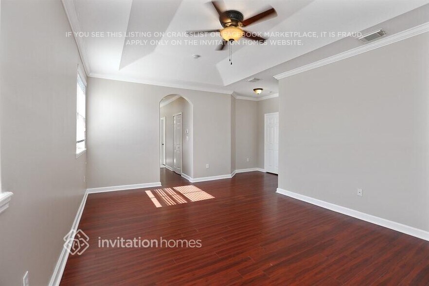 Building Photo - 14004 SW 154th St