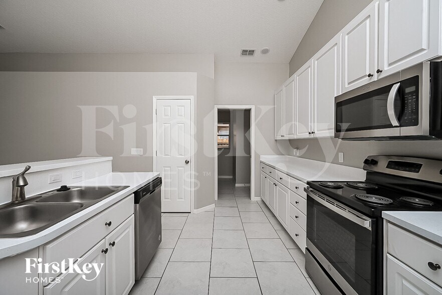 Building Photo - 4318 Brooke Dr