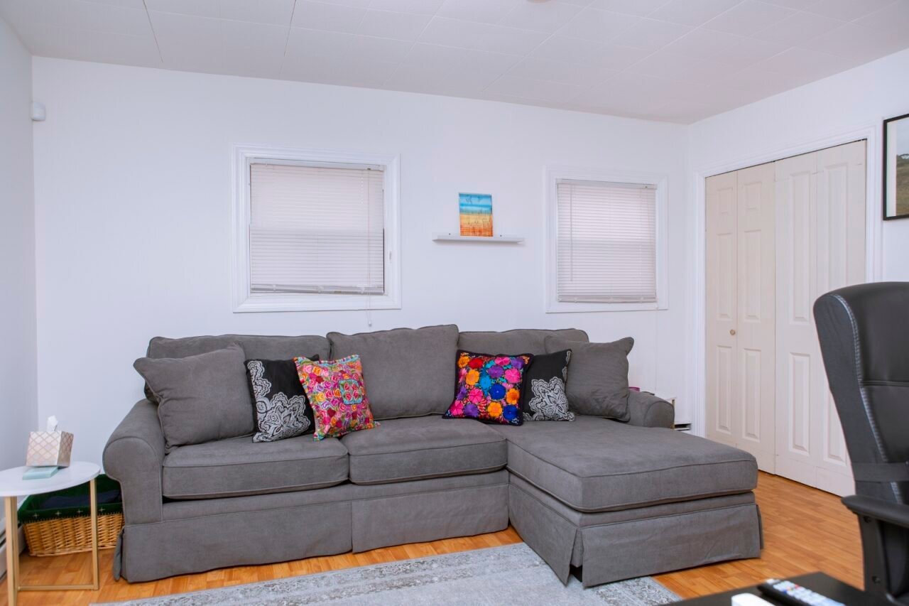 Building Photo - 213 Nunda Ave