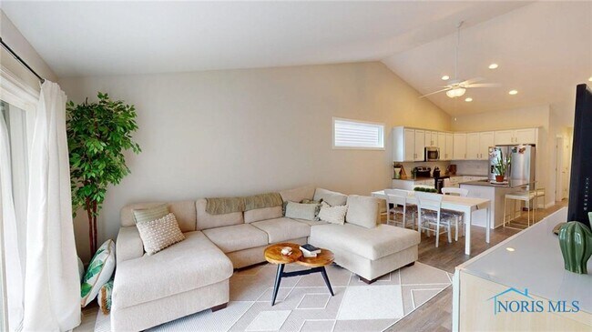Building Photo - 2143 Fieldbrook Dr