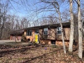 Building Photo - 340 Campbell Rd