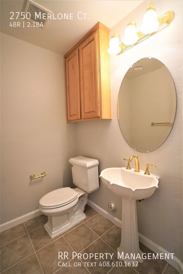 Building Photo - 2750 Merlone Ct