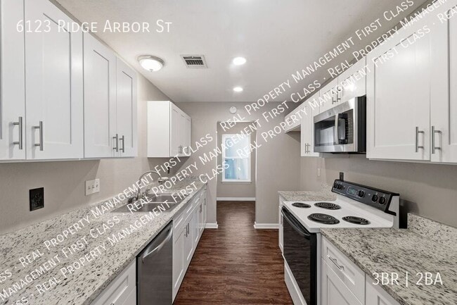 Building Photo - 6123 Ridge Arbor St