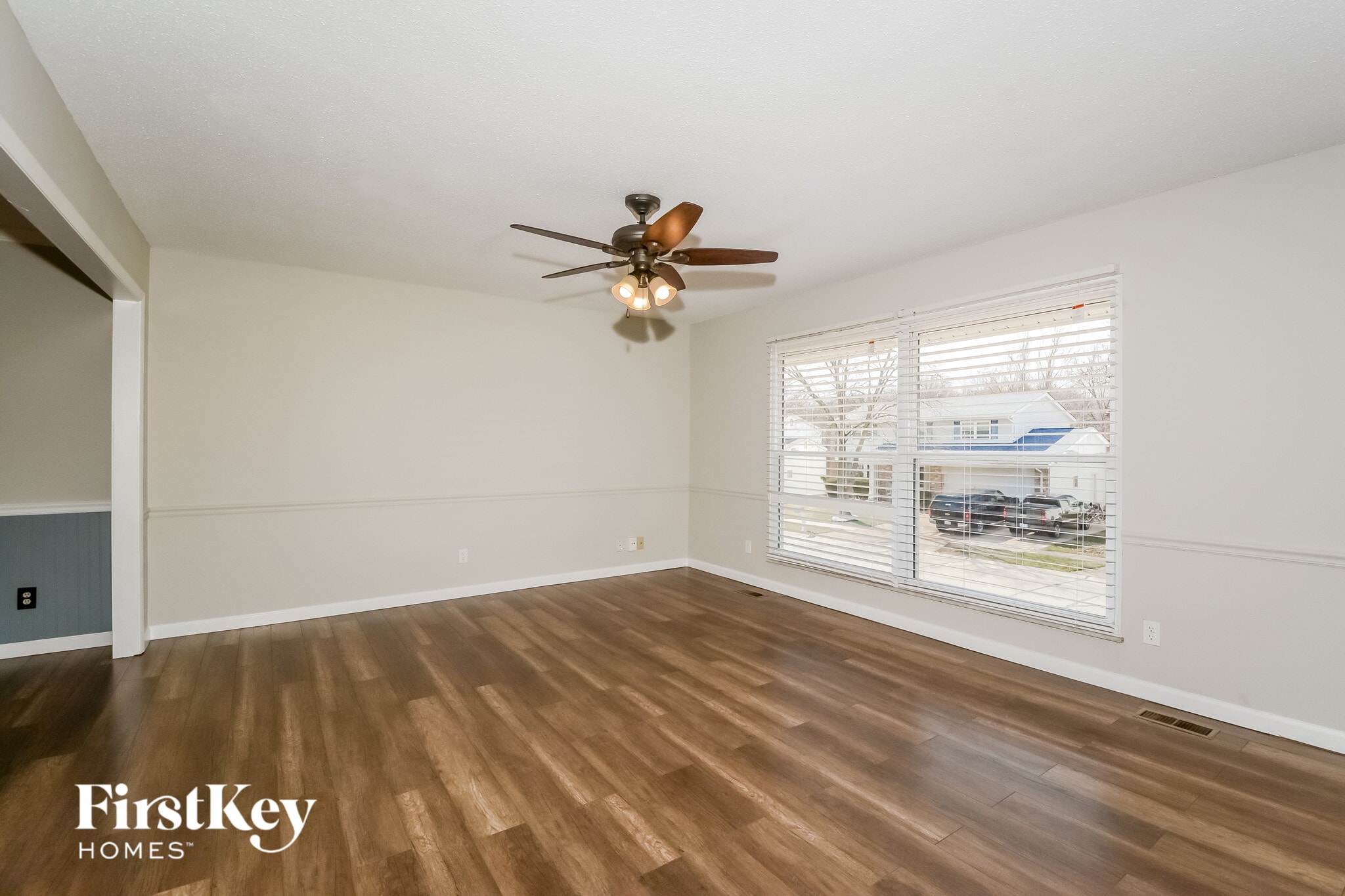 Building Photo - 578 Green Forest Dr