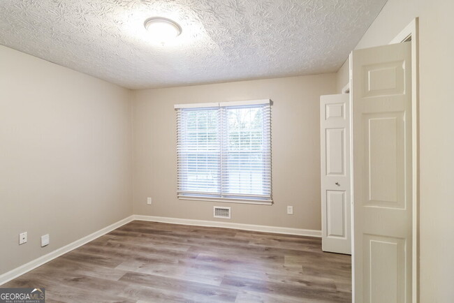Building Photo - 3079 Fox Chase Ct