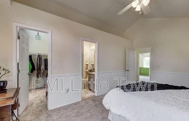 Building Photo - 16681 Martingale Dr