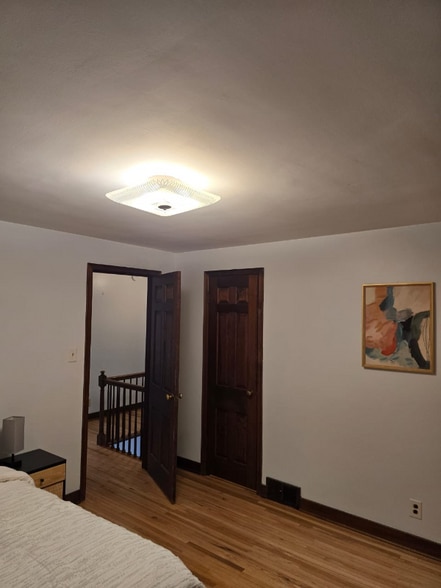 Building Photo - 2405 Sycamore St