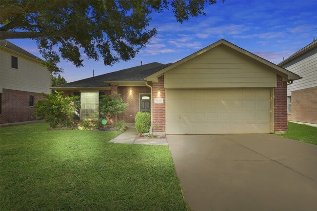 Building Photo - 9230 Eaglewood Spring Dr