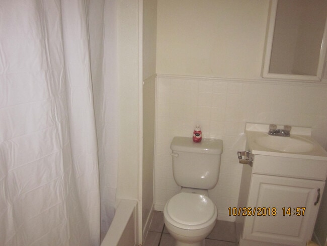 Building Photo - Hamlet