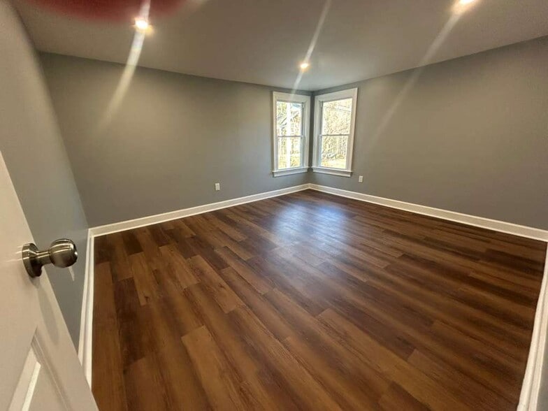 Bedroom 1 - Main level - 11 Old Creamery Rd