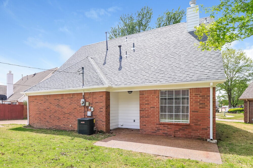 Building Photo - 1838 Black Bear Cir E