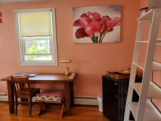 Building Photo - 2 Thornapple Rd