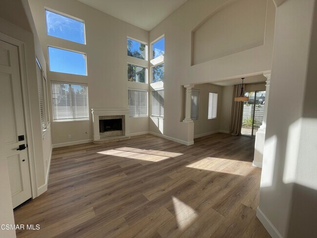 Building Photo - 1067 Terrace Hill Cir
