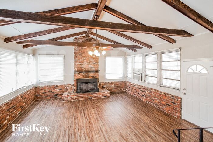 Building Photo - 4331 Karen Dr