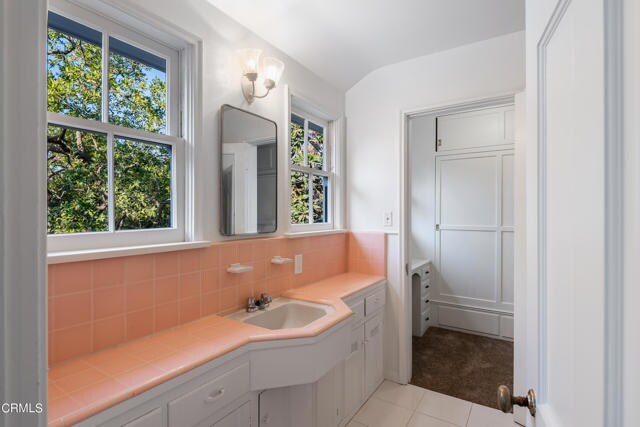 Building Photo - 2355 Melville Dr