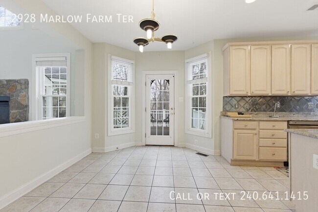 Building Photo - 2928 Marlow Farm Terrace