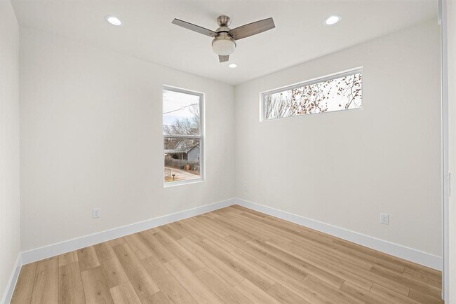 Building Photo - 6107 Richardson Ln