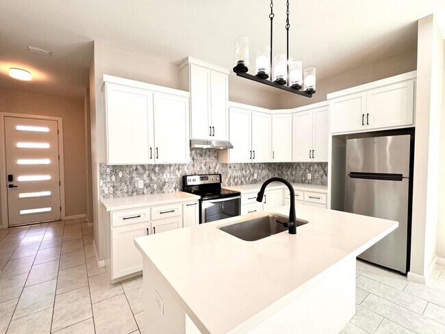 Building Photo - 1426 Los Estribos Dr