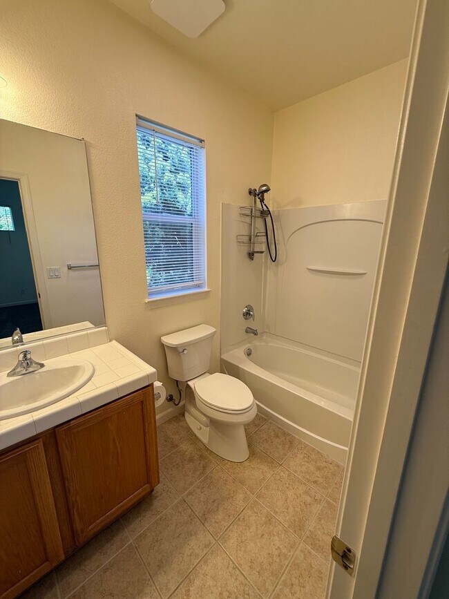 Building Photo - Three Bedroom/ 3 Bathroom Home for Rent in Rincon Valley!!!