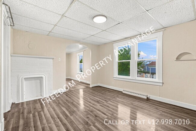 Building Photo - 945 Fayette St