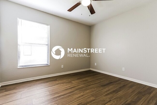Building Photo - 3 Bedroom Pet-Friendly Home in PLANT CITY,...