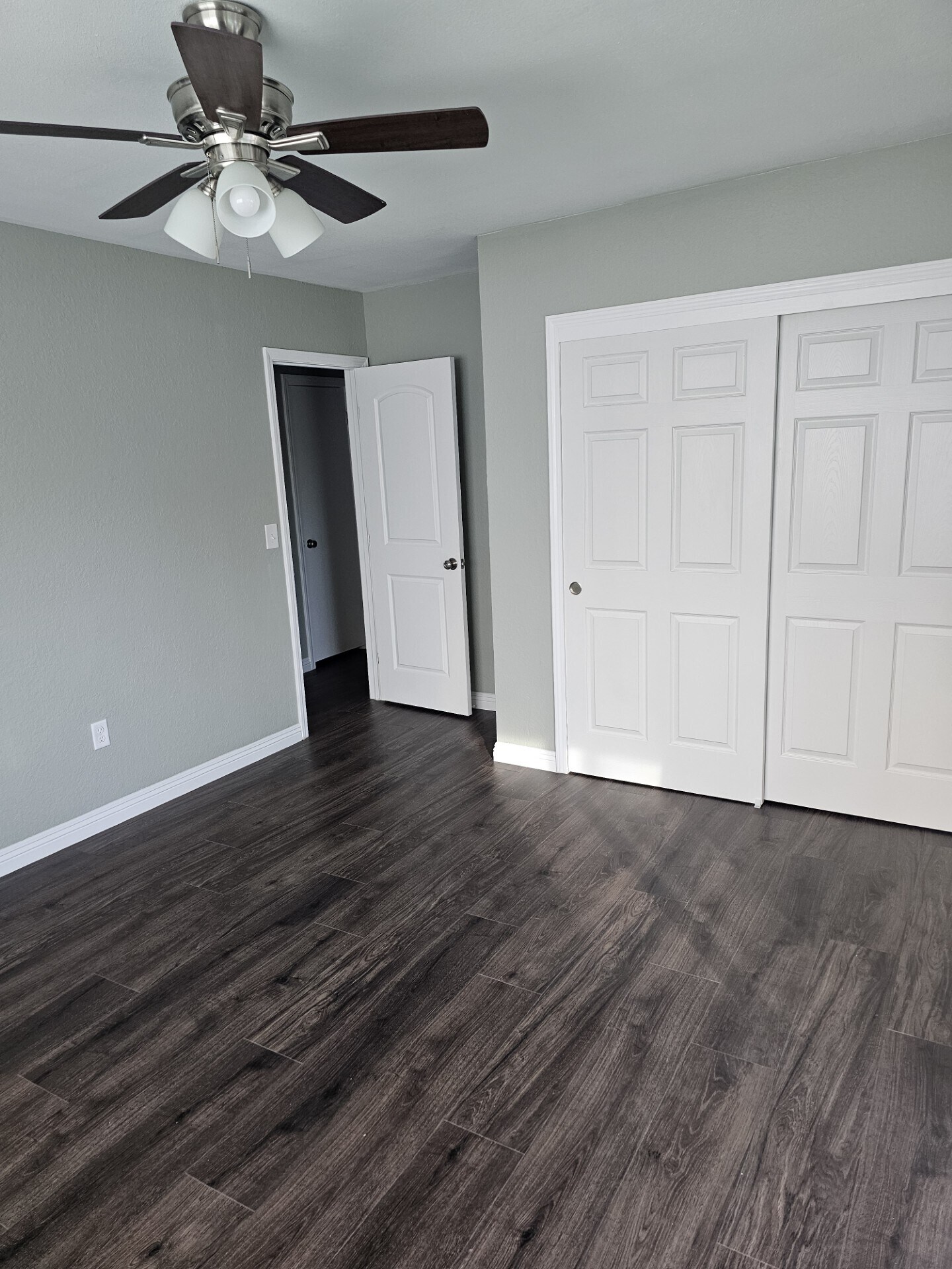 Building Photo - 316 Crocker St