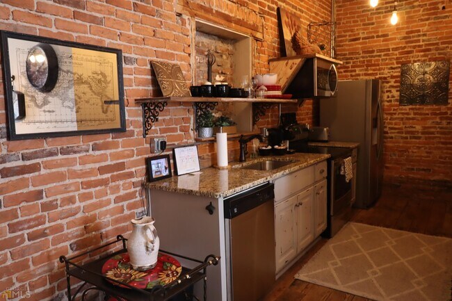 Building Photo - 101 S Wayne St