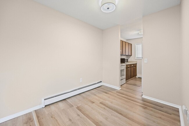 Building Photo - 725 Cedarwood Terrace