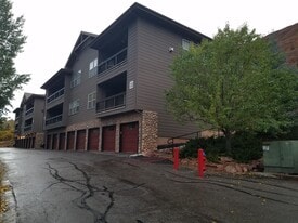 Building Photo - 2701 Midland Avenue