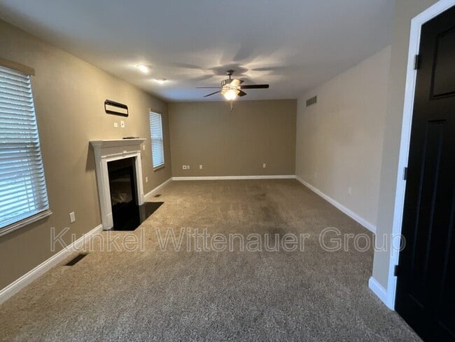 Building Photo - 2711 London Ln