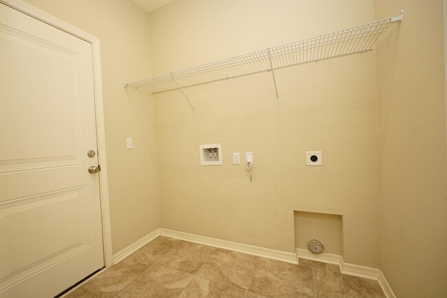 Building Photo - 1305 Finck Rd