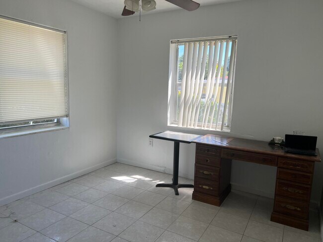 Building Photo - 1125 NW 144th St