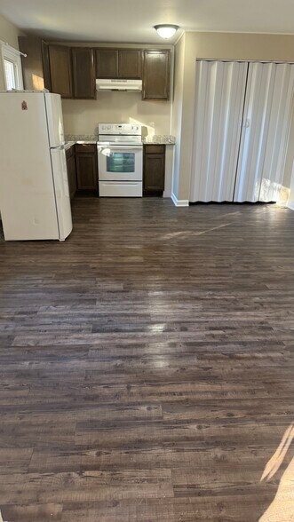 Living Space - 255 16th Street Pl SE