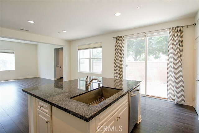 Building Photo - 3981 E Heritage Ln