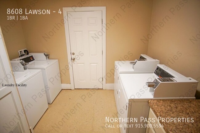 Building Photo - Cozy 1 BDR Northeast Apt- Water Included! ...